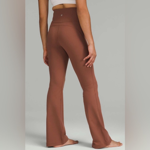 Lululemon Groove Nulu Super-High-Rise Flared Pant
Regular - Ancient Copper - Picture 1 of 5